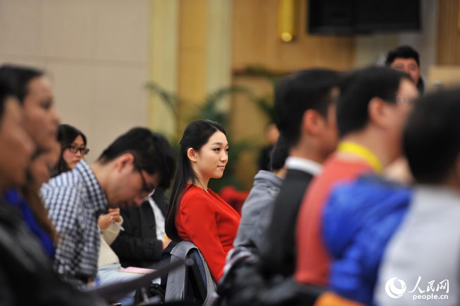 鏡頭中的兩會：兩會上的“半邊天”風采