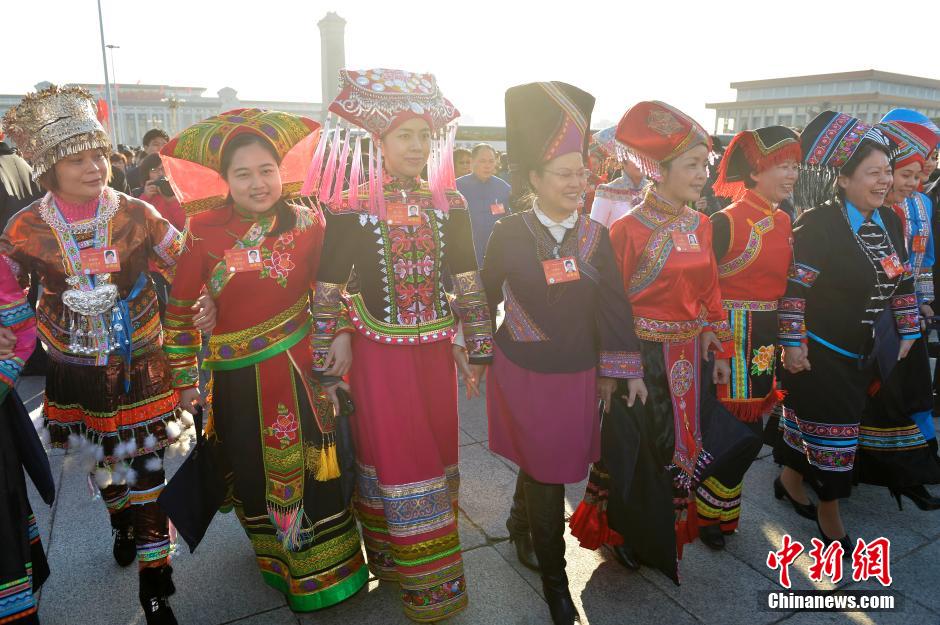 2014兩會：少數民族代表委員的特色帽飾