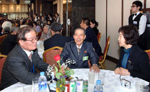 韓朝離散家屬在金剛山舉行中秋會面