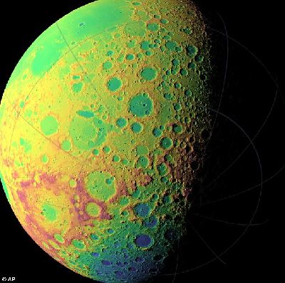 NASA展示月球遠(yuǎn)側(cè)照 精細(xì)程度創(chuàng)紀(jì)錄