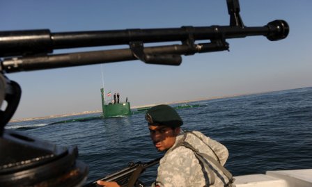 伊朗擬接受“黃金換石油” 美政府出言謹(jǐn)慎軍方“炫武”