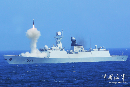 直擊東海艦隊(duì)演練：最大對(duì)手不是來襲導(dǎo)彈
