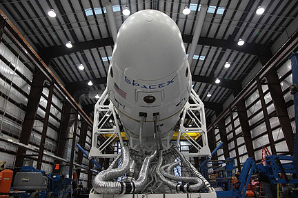 SpaceX接獲首份合同 將為美國空軍發射衛星