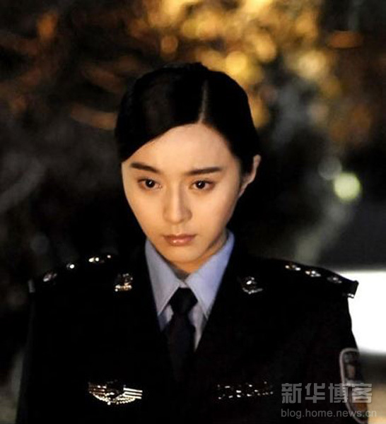 組圖:嬌柔女星軍裝照 誰(shuí)最惹人愛(ài)?