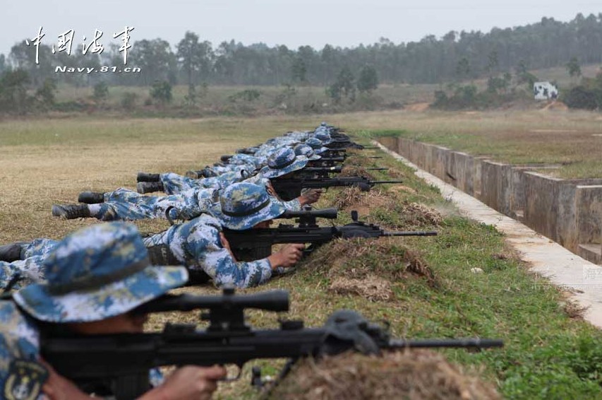 探秘：海軍狙擊手錘煉百發(fā)百中神技