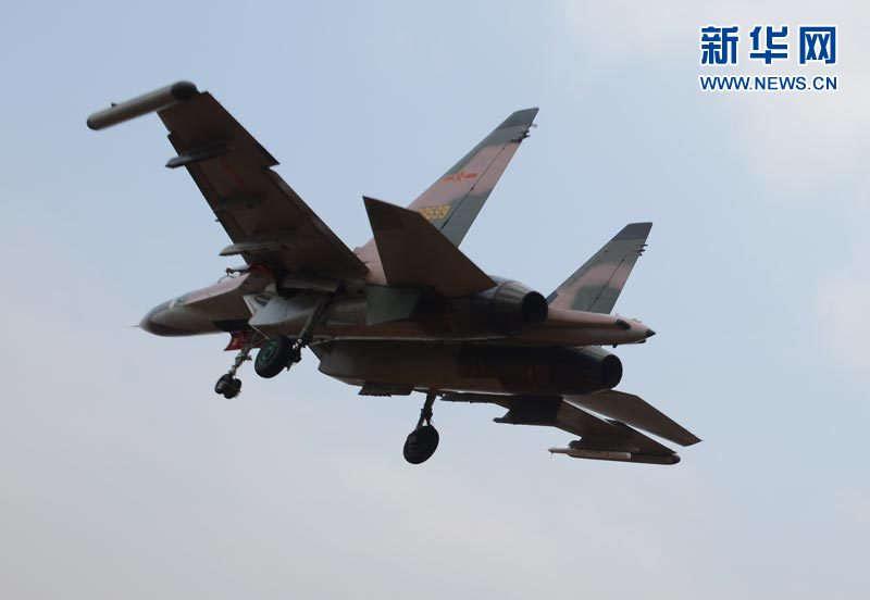 直擊廣空蘇30戰機空空對抗訓練