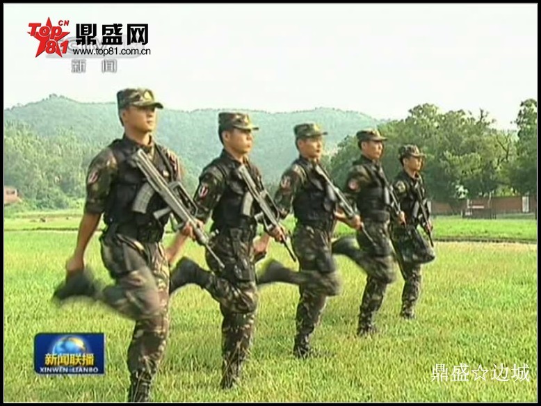 我特種兵自創腳跟踢槍上膛動作 可先敵擊發