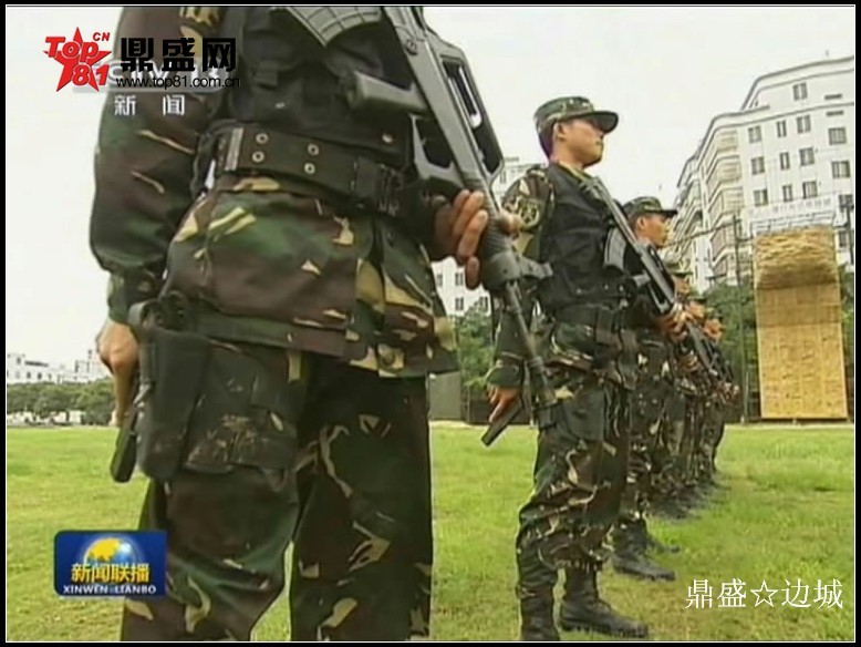 我特種兵自創腳跟踢槍上膛動作 可先敵擊發