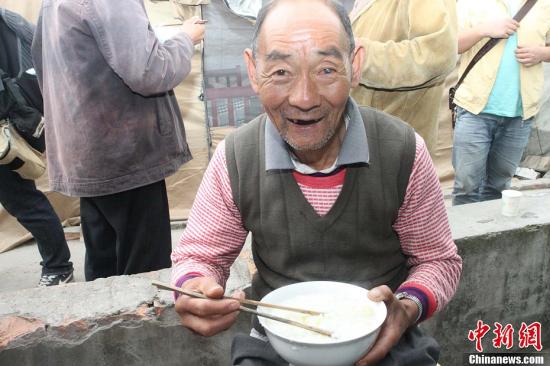 蘆山地震救援彰顯中國(guó)進(jìn)步