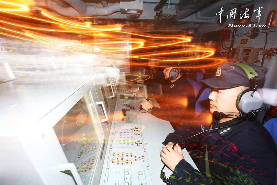 中國海軍特混編隊在東海訓練海空作戰(zhàn)