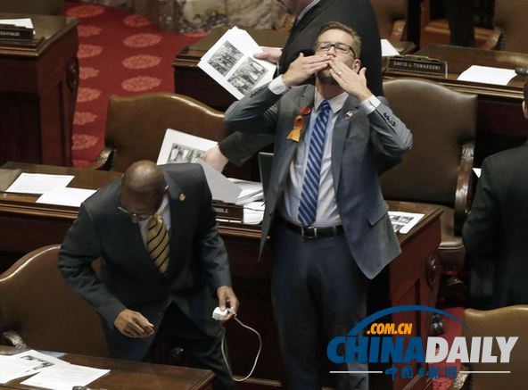 美國(guó)明尼蘇達(dá)州同性婚姻合法化 成第12個(gè)允同性婚姻州