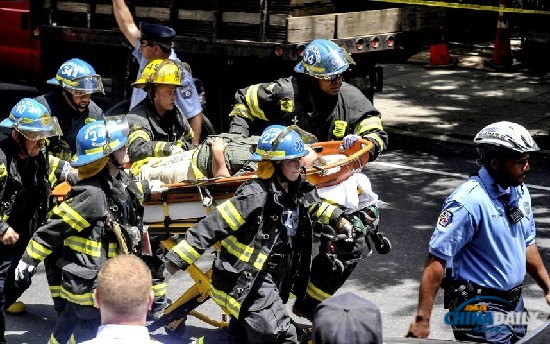 組圖：美國(guó)費(fèi)城樓房坍塌致6死14傷 聲響如同大爆炸