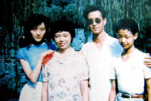 明星罕見全家福：周濤清新可人 吳尊全家俊男美女