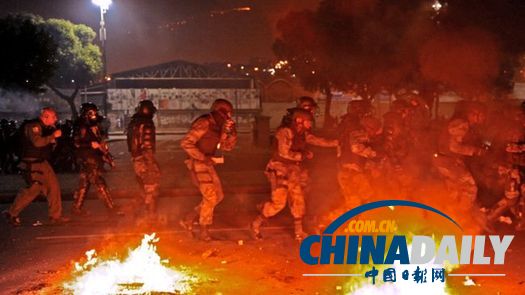 巴西總統(tǒng)建議舉行全民公決 以期結束數日抗議示威