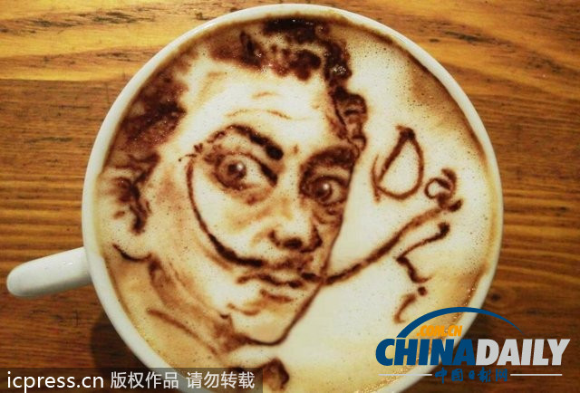 奇妙咖啡藝術(shù) 愛因斯坦向你吐舌賣萌