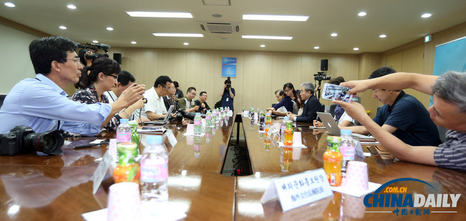 中國(guó)人氣博主和媒體精英赴韓訪問(wèn) 方舟子再批中醫(yī)制度
