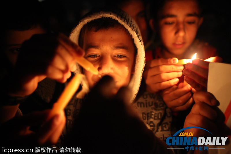 加沙唯一發電站停運 民眾秉燭抗議每天停電12小時（高清組圖）