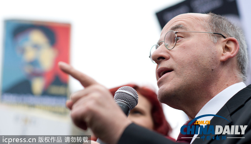 德國議會討論監聽事件 民眾示威聲援斯諾登
