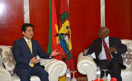 安倍承諾提供7百億日元援助 獲莫桑比克資源開(kāi)發(fā)權(quán)