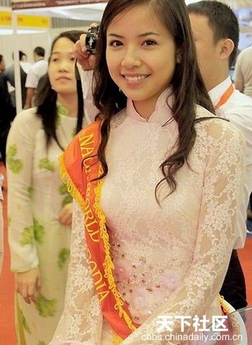 越南街頭時(shí)髦女孩甜美賽川妹子