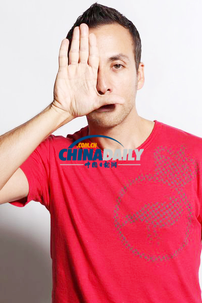 中國(guó)日?qǐng)?bào)網(wǎng)獨(dú)家寫真：后街男孩抵京準(zhǔn)備開(kāi)唱 五子拼帥