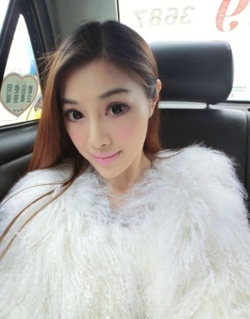 41歲辣媽身材賽少女 與兒子合照似姐弟驚呆網友
