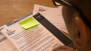 英大學校長嚴厲指責政府政策