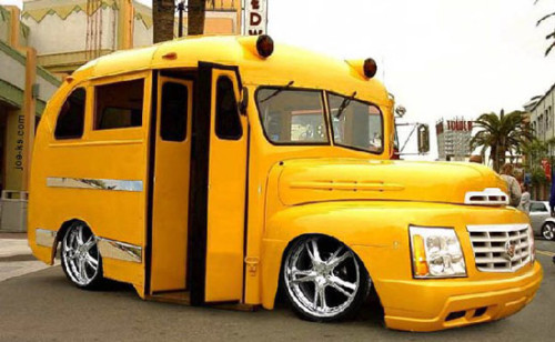 國外街頭千奇百怪的學生車