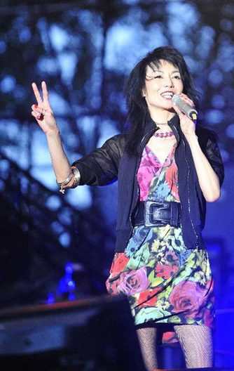 草莓音樂節(jié)張曼玉“走調”