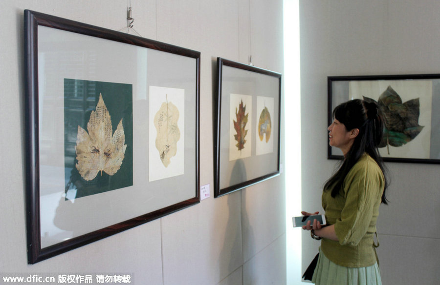 廢棄樹(shù)葉“變身”精美藝術(shù)品