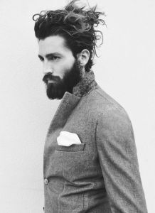 超人氣男士發型Man Bun
