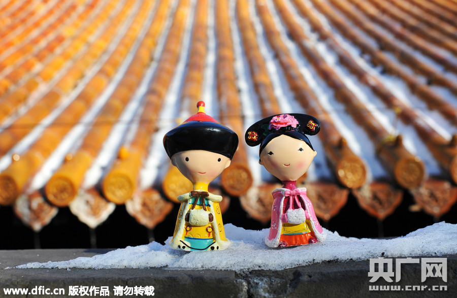 “故宮娃娃”玩穿越再現(xiàn)清帝東巡 網友：心被萌化