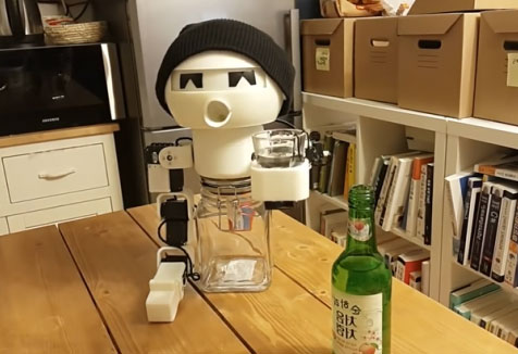 韓國陪酒機器人邀君共飲 會臉紅有酒量