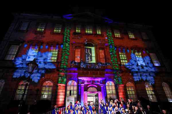 圣誕節(jié)去哪兒最有節(jié)日氣氛?這份出行指南告訴你