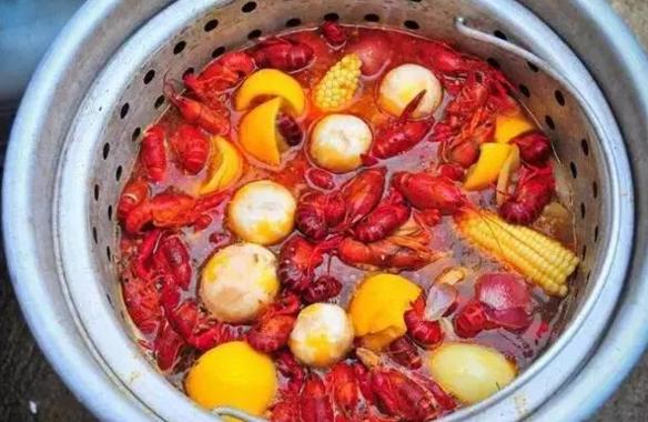 2017全國美食消費報告出爐，大家最愛吃這個菜！