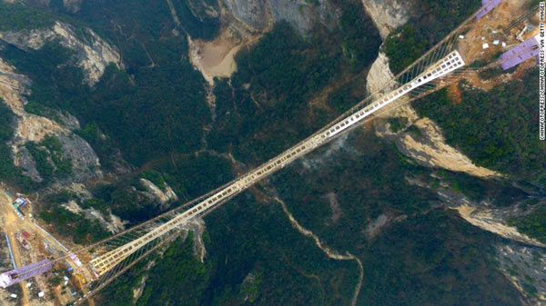 四川八臺山建世界最高玻璃橋 你敢去走走嗎？