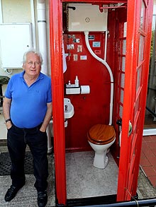 英國(guó)廢棄電話亭再利用 變身室外衛(wèi)生間