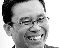 Envoy eases Jakarta landing