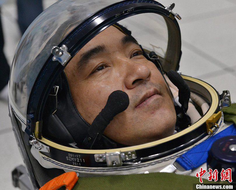 神舟十號乘組航天員訓練密照曝光