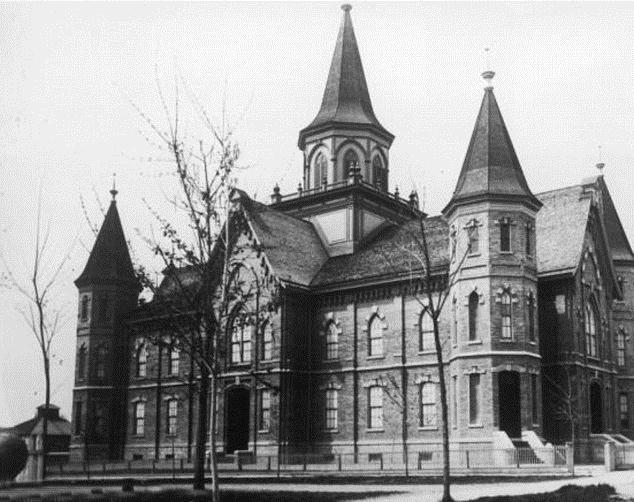 美國被毀教堂“懸空”重建后變奇觀(組圖)