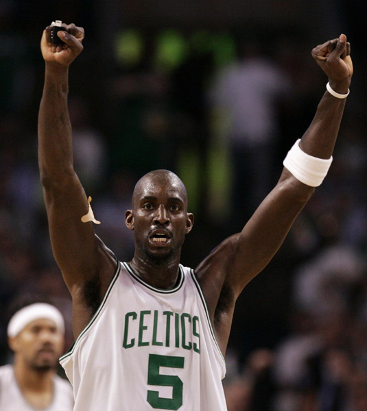 NBA：詹姆斯三雙騎士黯然出局 綠衫軍4:2晉級戰魔術