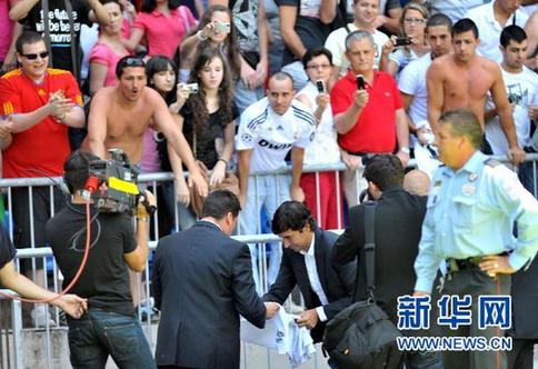 “再見，隊長！”——傳奇勞爾告別皇馬