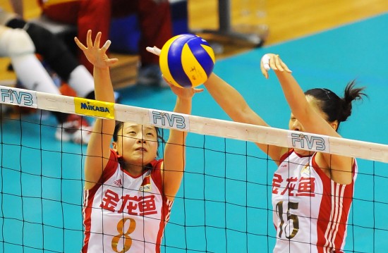 女排亞洲杯：中國(guó)隊(duì)3:0橫掃泰國(guó)奪冠