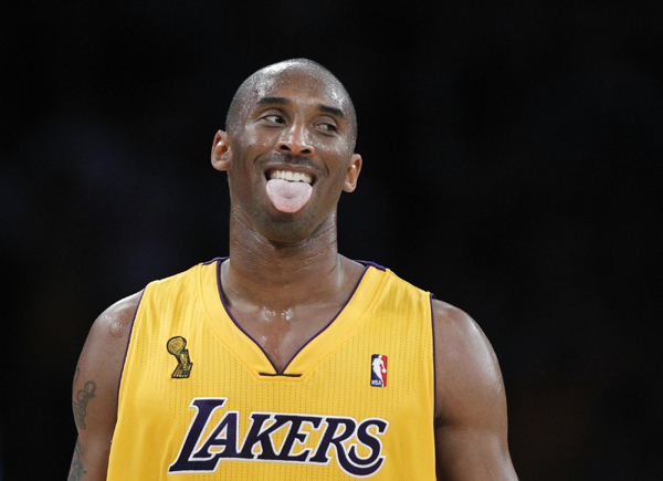 NBA：姚明復出首戰9分6犯離場 火箭揭幕戰遭湖人翻盤