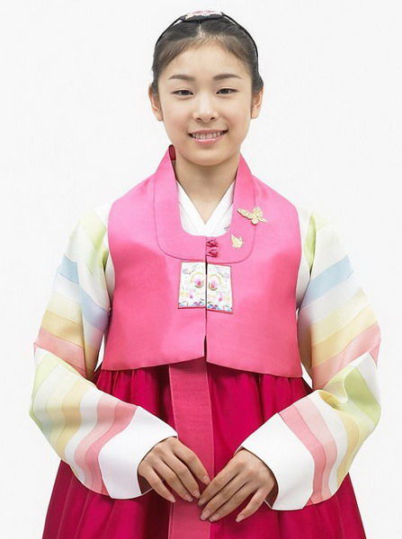金妍兒穿韓服拜年