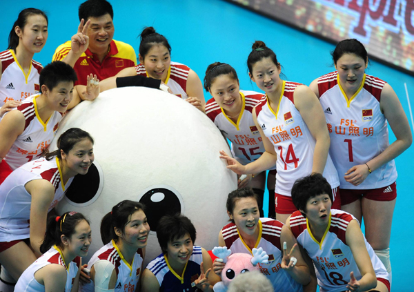 女排世界杯：中國(guó)決勝局逆轉(zhuǎn)3:2險(xiǎn)勝日本