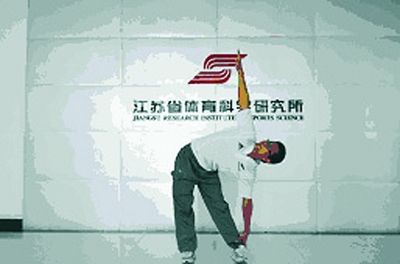 實(shí)用頸部操 教您防治頸椎病