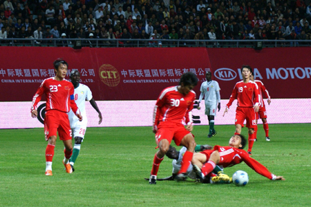沒輸就算贏了！國足0-0撼平塞內加爾(組圖)